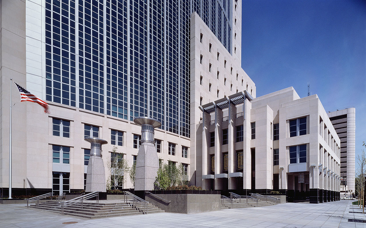 US Federal Courthouse Entrance
